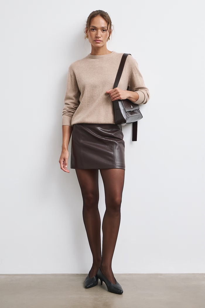 Sweter damski kaszmirowy Medicine beżowy RW26-SWD830