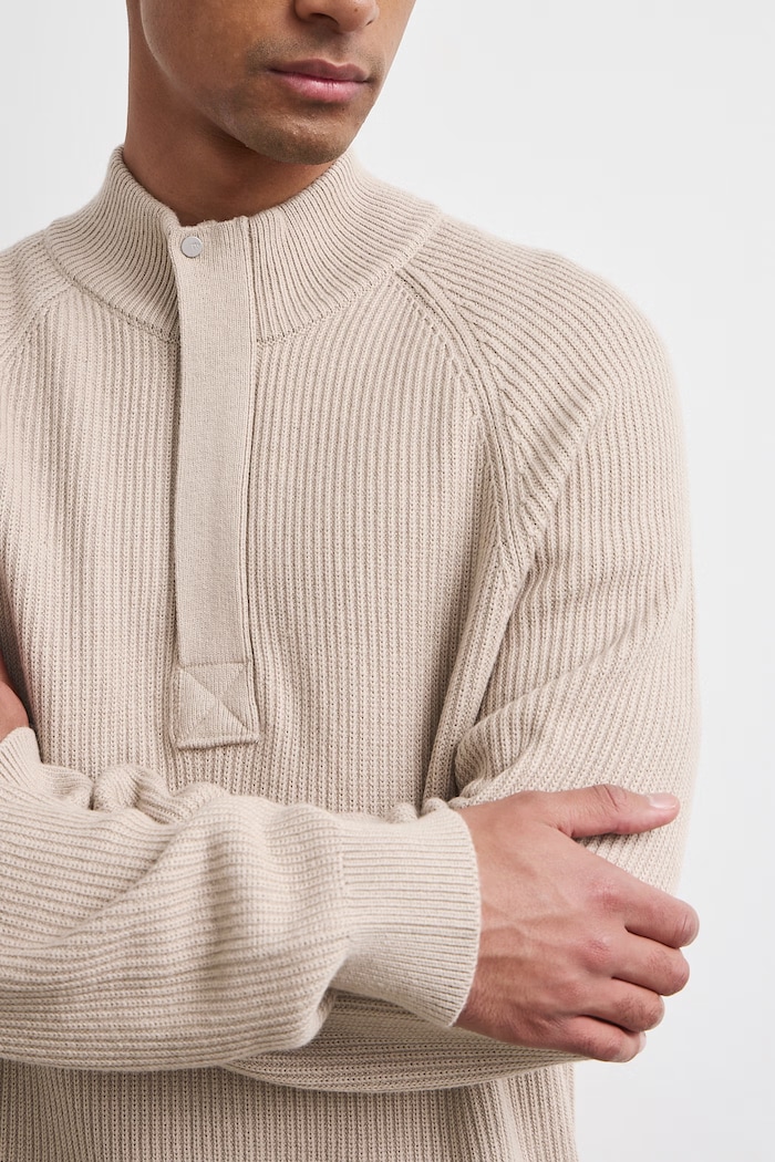 Sweter męski z dodatkiem wełny Medicine RW26-SWM904 beżowy
