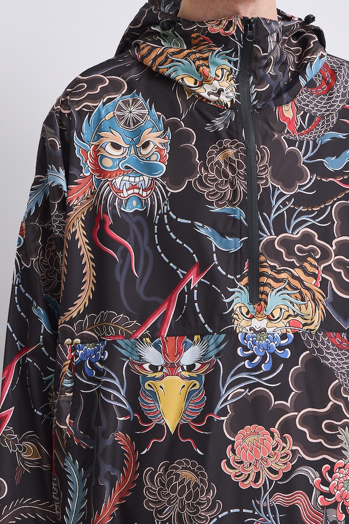 Płaszcz przeciwdeszczowy z kolekcji Mythical Creatures RW26-SYD250