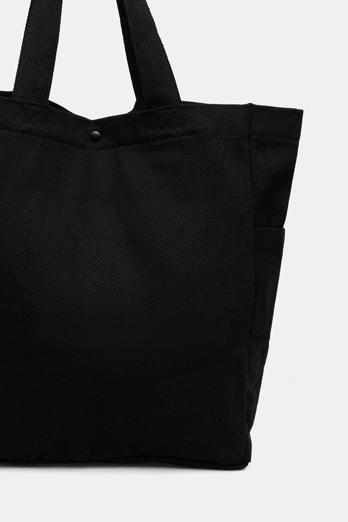 Torebka shopper damska bawełniana z kolekcji Wiesław Wałkuski x Medicine RW26-TCD750 czarny