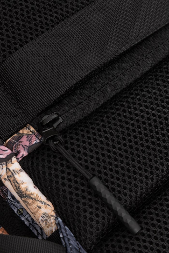 Plecak podróżny kabinowy damski z motywem zwierzęcym multicolor RW26-TPD401