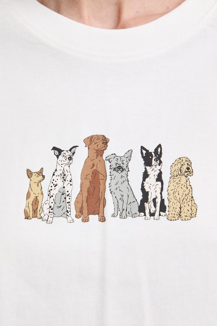 T-shirt damski bawełniany z kolekcji Adela Madej x Medicine RW26-TSD410