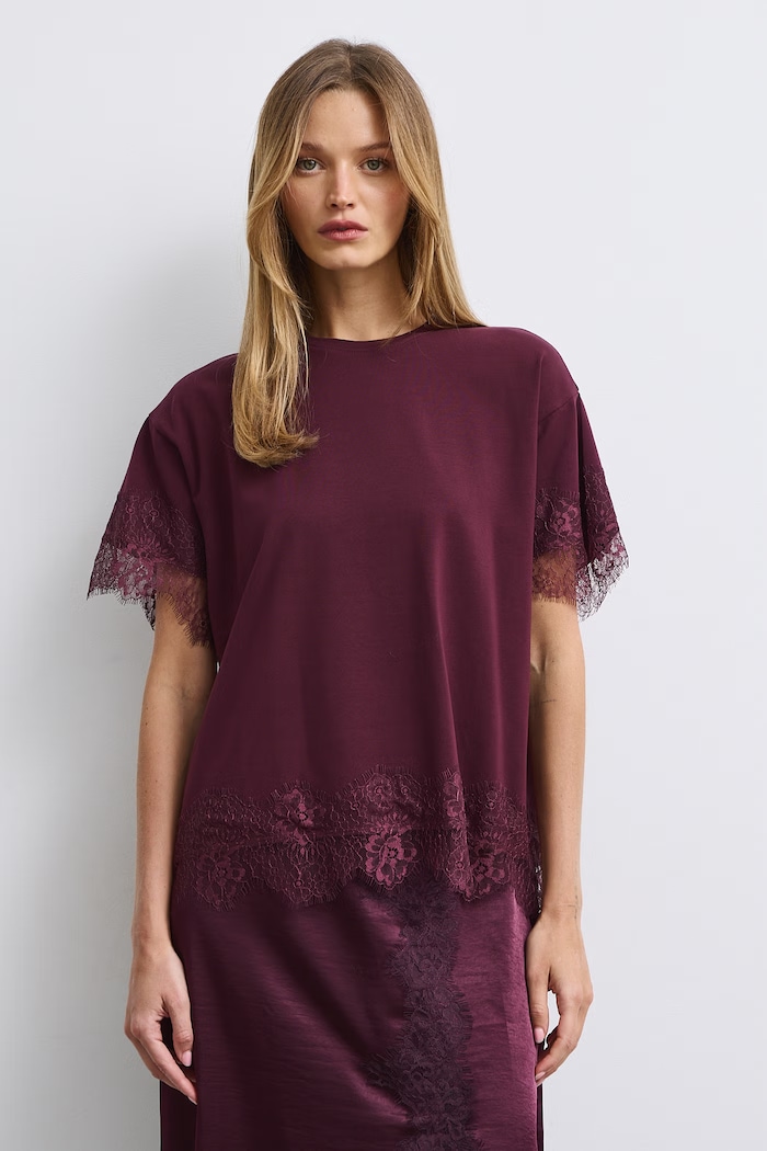 T-shirt damski bawełniany z elastanem z koronką RW26-TSD507 bordowy RW26