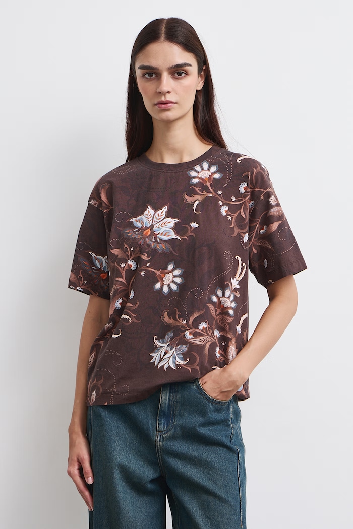 T-shirt damski w kwiaty RW26-TSD606 brązowy RW26