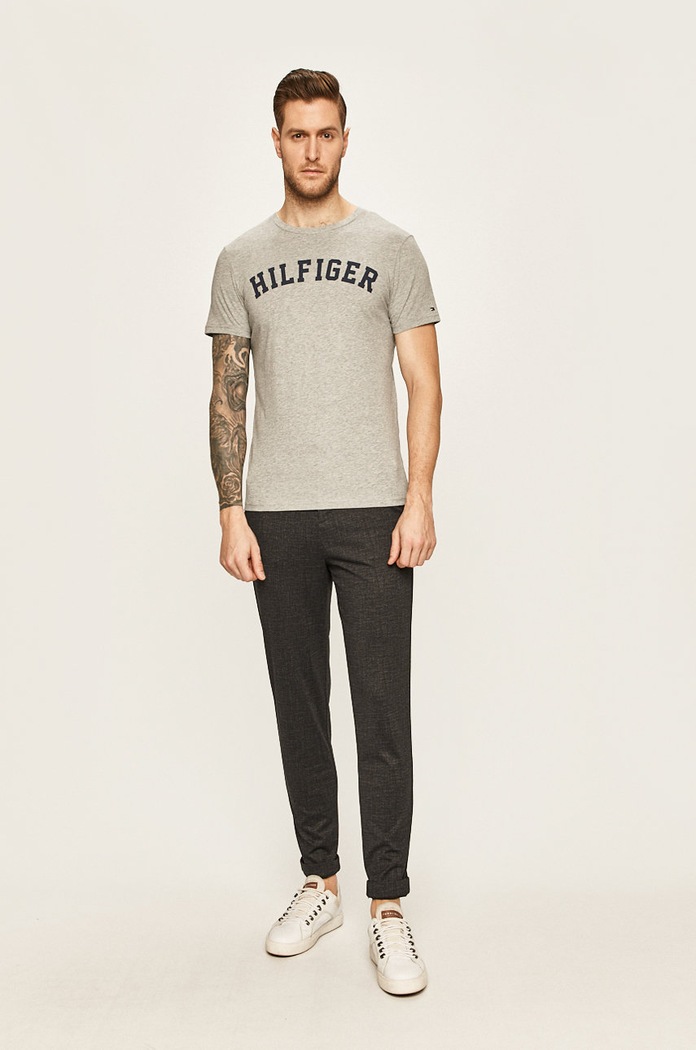 Tommy Hilfiger - Pánske tričko UM0UM00054 sivá AA00