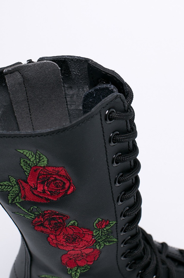Nízké kozačky Dr. Martens Vonda 12761001.Vonda černá
