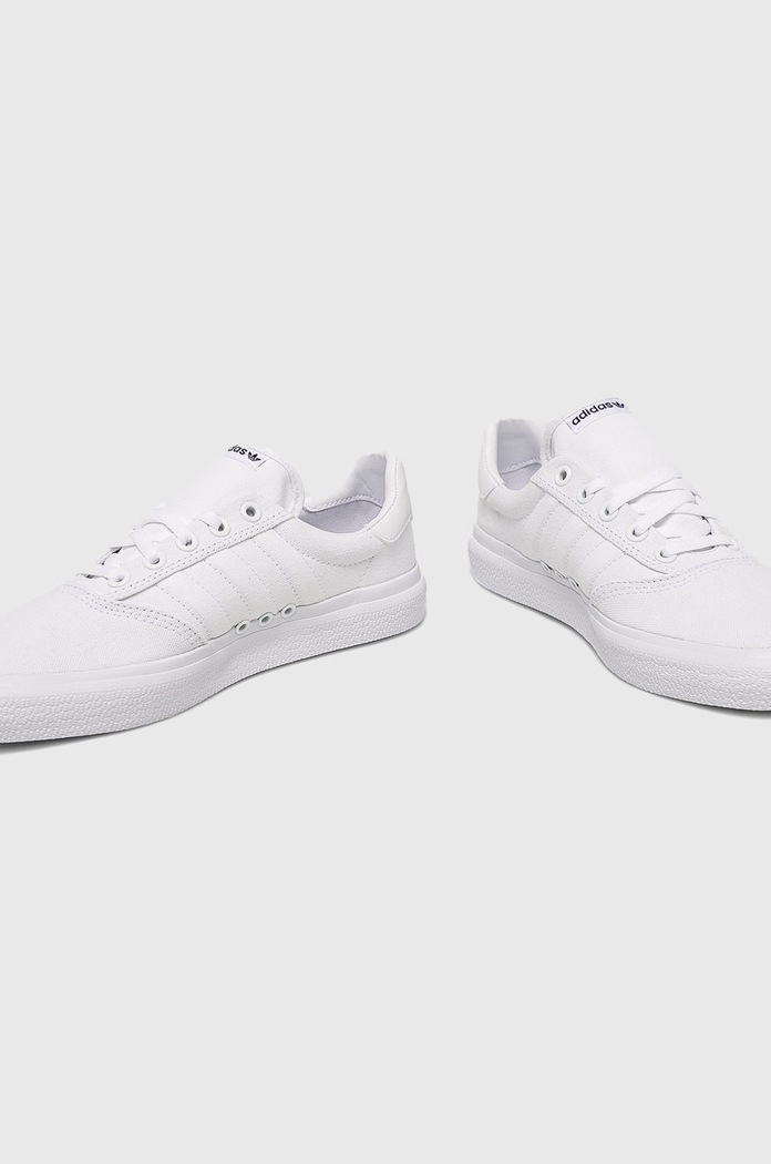 Obuwie adidas Originals – Buty 3MC B22705 biały