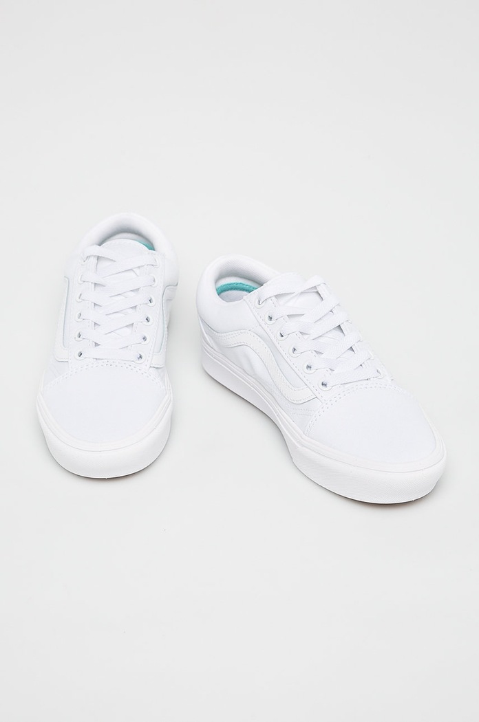 Shoes Vans VN0A3WMAVNG1 white