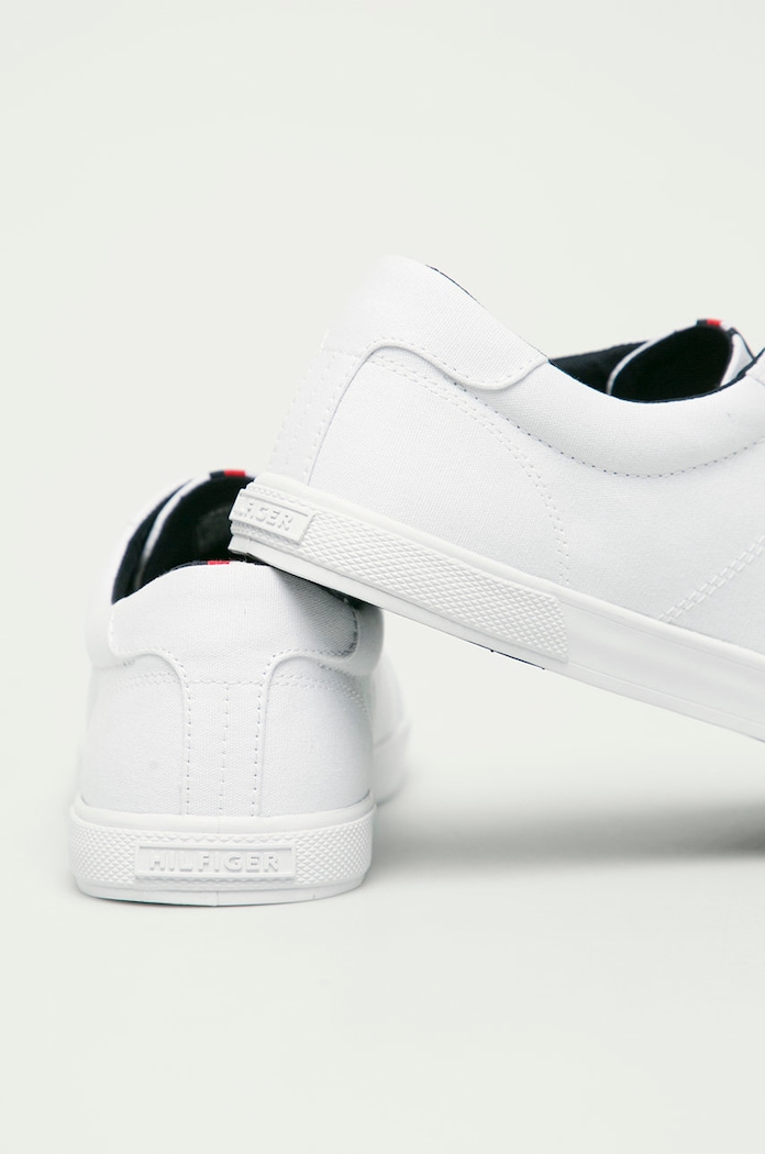 Обувки Tommy Hilfiger - Ниски кецове ICONIC LONG LACE SNEAKER FM0FM01536 бял