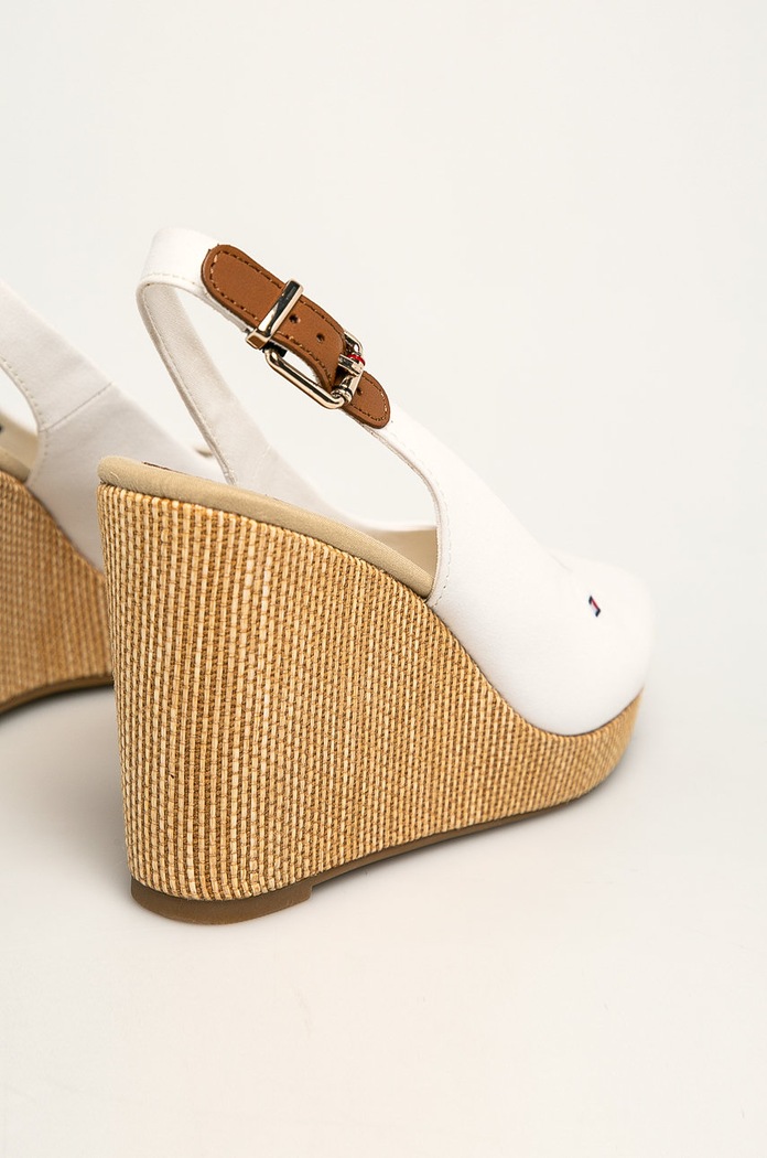 Tommy Hilfiger - Πέδιλα ICONIC ELENA SLING BACK WEDGE λευκό FW0FW04789