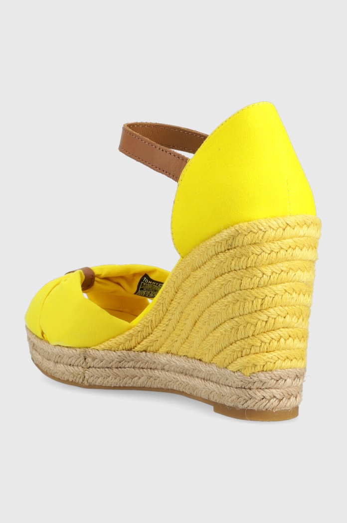 Obuća Sandale Tommy Hilfiger BASIC OPENED TOE HIGH WEDGE FW0FW04784 zlatna
