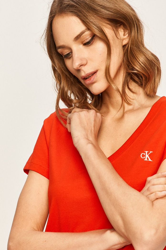 Tričko Calvin Klein Jeans červená J20J213716