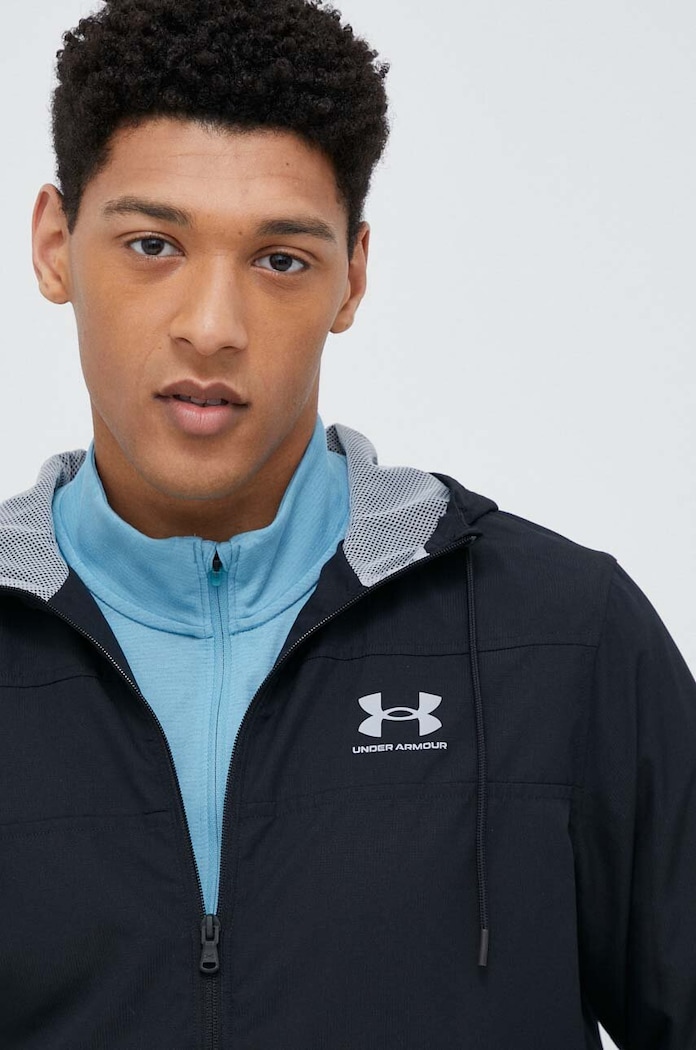 Under Armour wiatrówka czarny 1361621