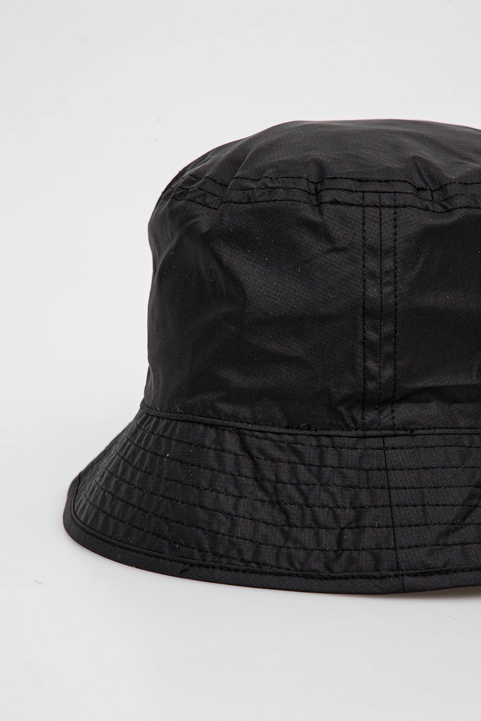 The North Face Kapelusz dwustronny SUN STASH HAT czarny NF00CGZ0KY41