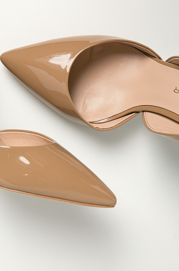 Kurt Geiger London - Szpilki skórzane Bond 90 beżowy BOND.90.24