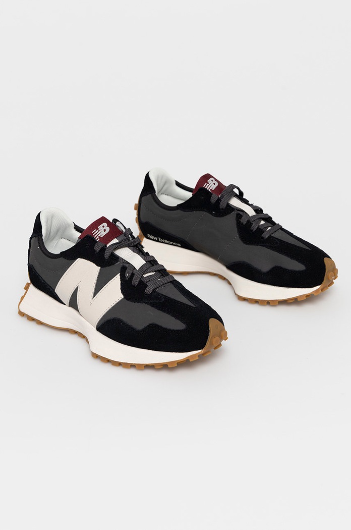 Велурени обувки New Balance WS327KC WS327KC черен SS26