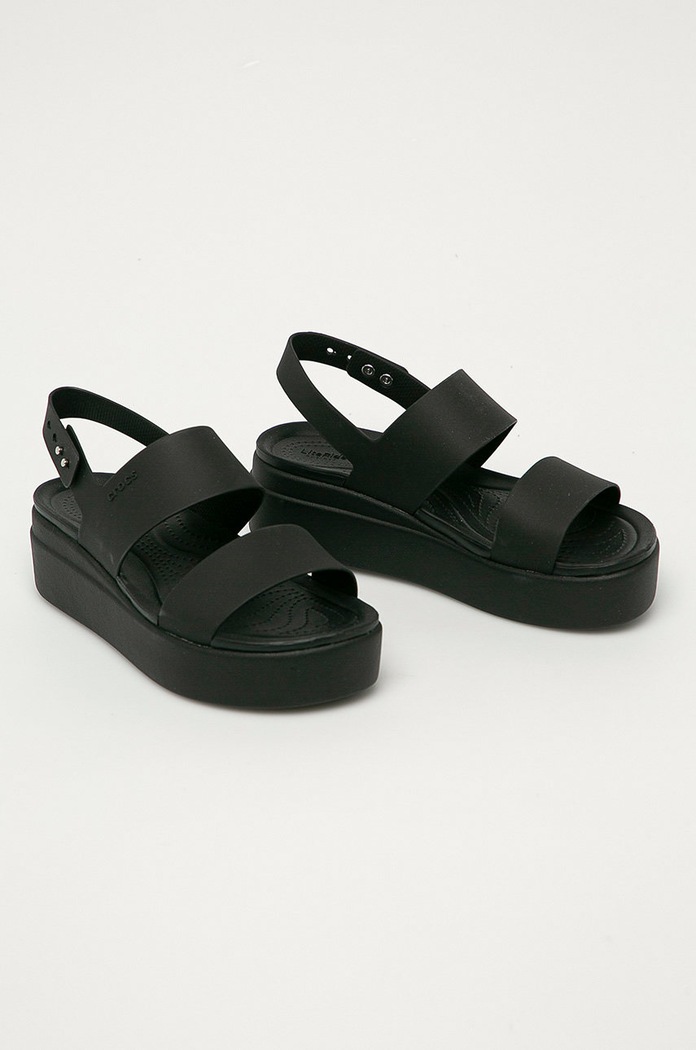Σανδάλια Crocs Crocs Brooklyn Low Wedge W Brooklyn Low Wedge KLYN.LOW.WEDGE.W.206453 μαύρο SS26