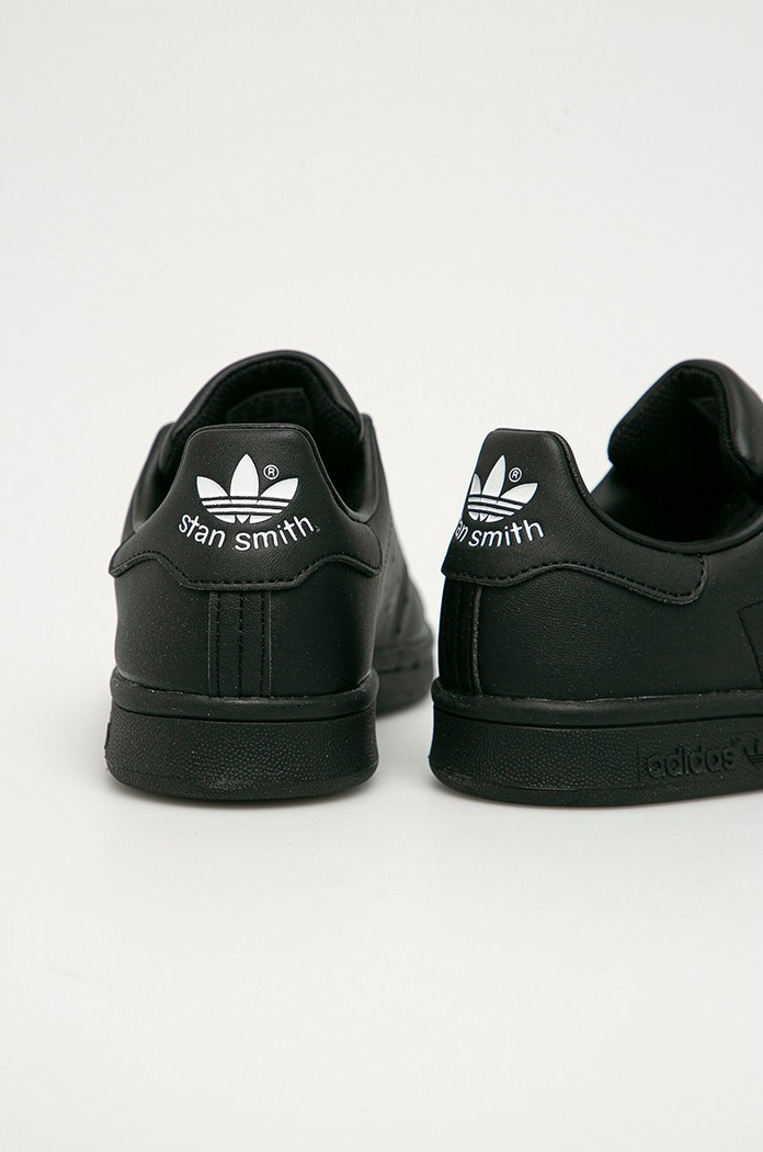 CHLAPEC Boty adidas Originals FX7523 černá