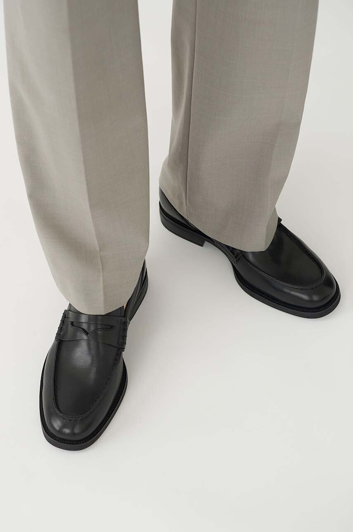 Vagabond Shoemakers - Bőr mokaszin Mario 4961.001.20 fekete
