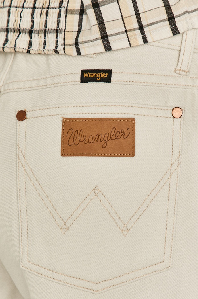 Rifľové krátke nohavice Wrangler Wrangler W26FHQ29X biela