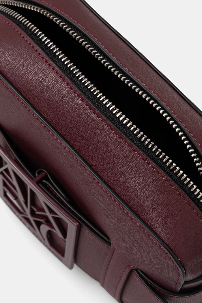 Armani Exchange geantă crossbody pentru femei cu imitație de piele 942699.0A874 burgundia
