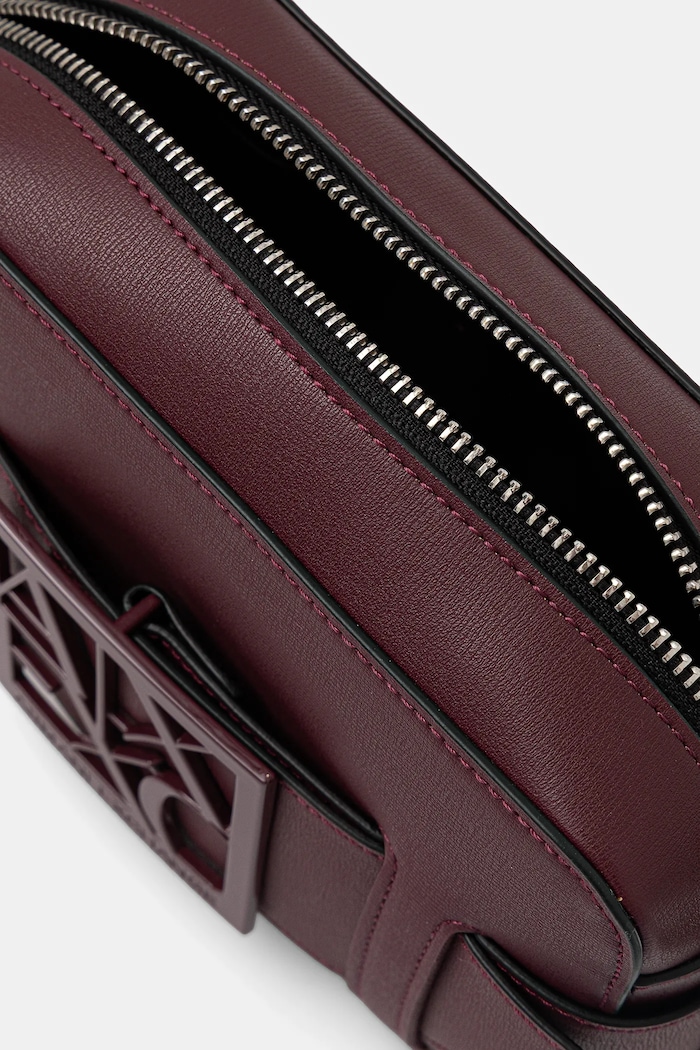 Armani Exchange geantă crossbody pentru femei cu imitație de piele 942699.0A874 burgundia