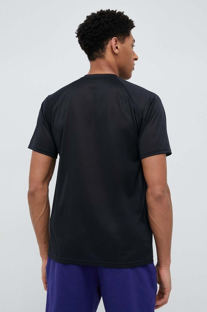 Odjeća Majica kratkih rukava za trening Under Armour 1005684 crna