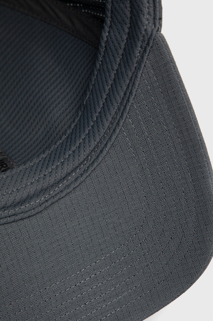 Čiapka Under Armour 1361529 sivá 1361529
