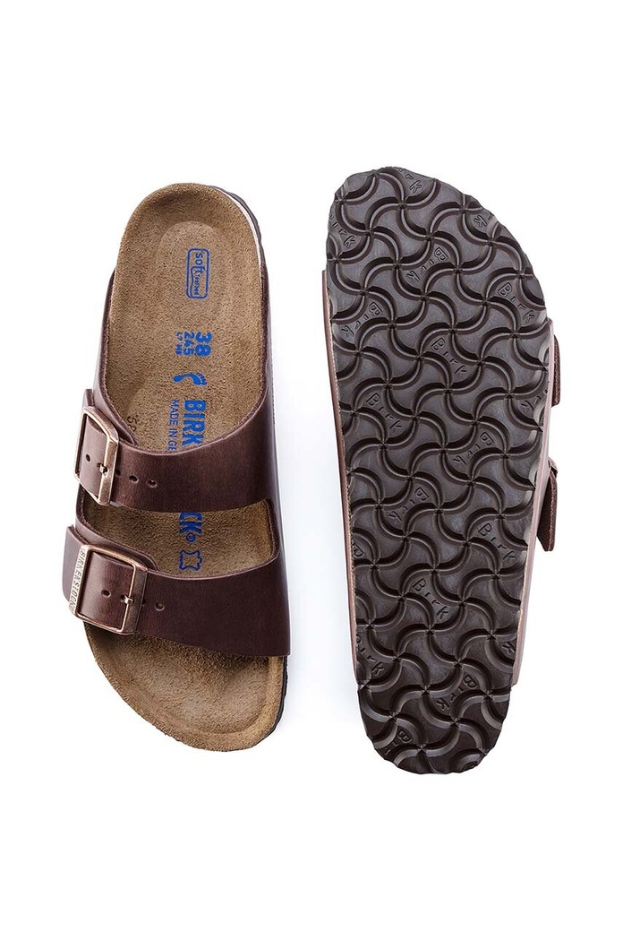 Δερμάτινες παντόφλες Birkenstock Arizona 452763 καφέ