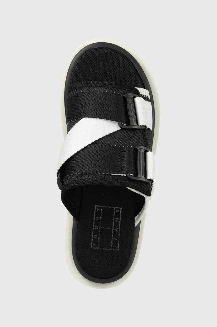 Šľapky Tommy Jeans čierna EN0EN01802.BDS.FLATFOR