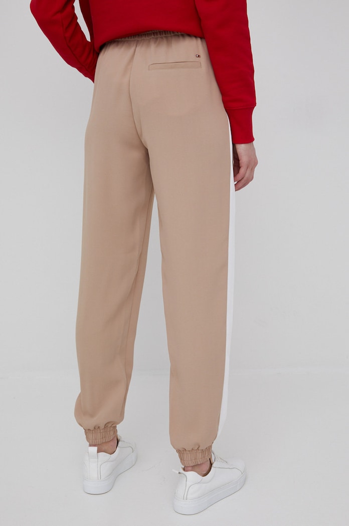 Odjeća Hlače Tommy Hilfiger WW0WW33446.PPYY bež