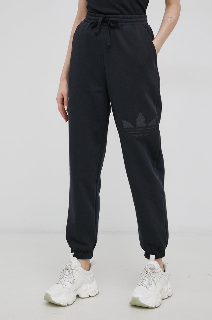 Hlače adidas Originals Trefoil Moments Pletenina črna HE4750