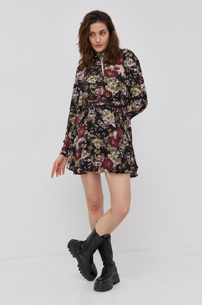 Šaty Vero Moda 10258112.Black černá SS22