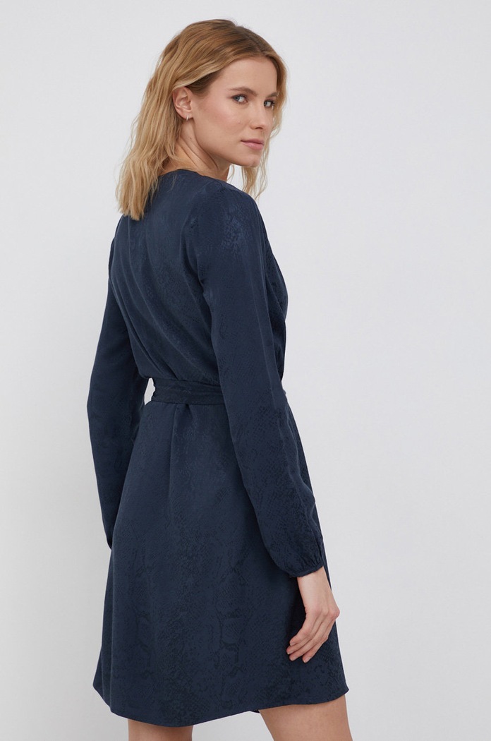 Odjeća Haljina Superdry W8010919A.98T mornarsko plava