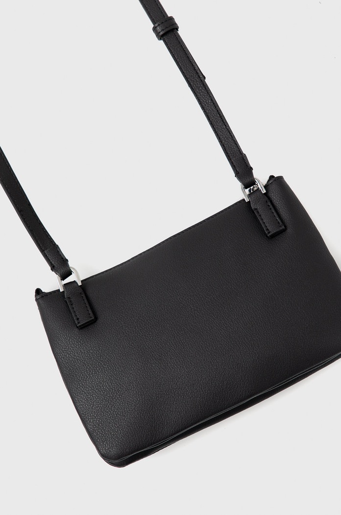 Calvin Klein kézitáska fekete K60K608409.PPYY