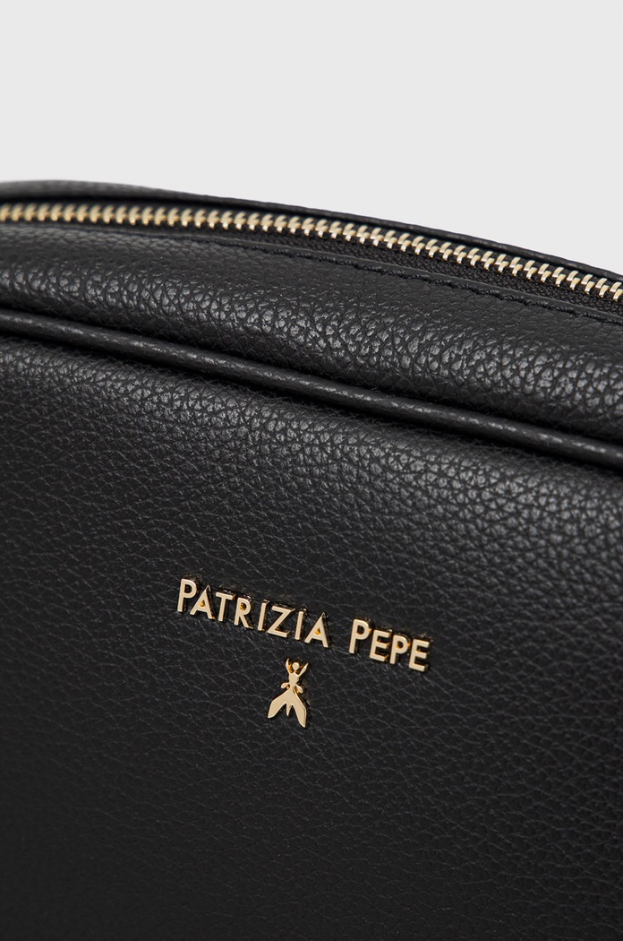 Δερμάτινη τσάντα Patrizia Pepe CB8985.L001 μαύρο AA00