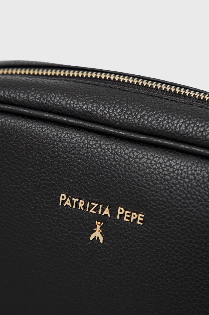 Δερμάτινη τσάντα Patrizia Pepe CB8985.L001 μαύρο AA00