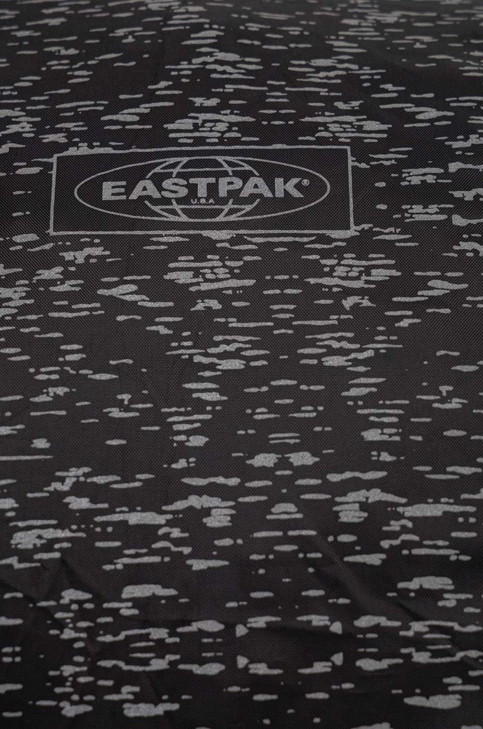 Obal na batoh Eastpak černá EK00052EB311