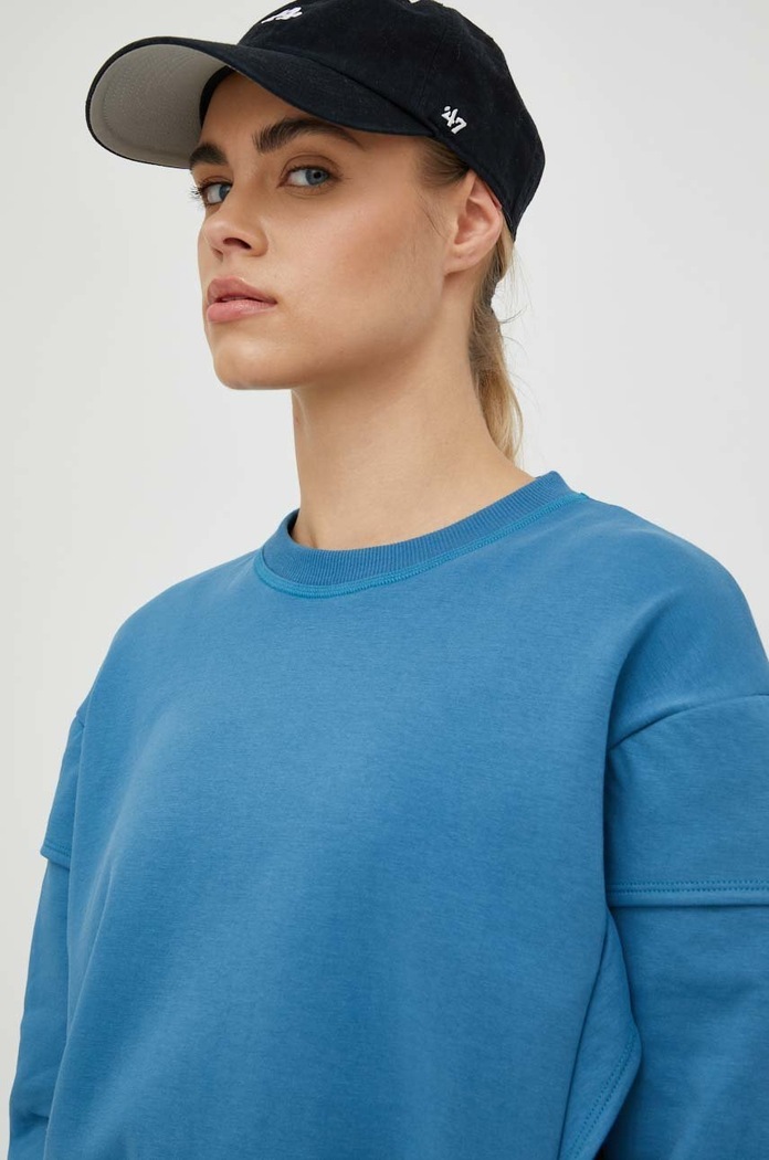 Reebok bluza albastru HT6102