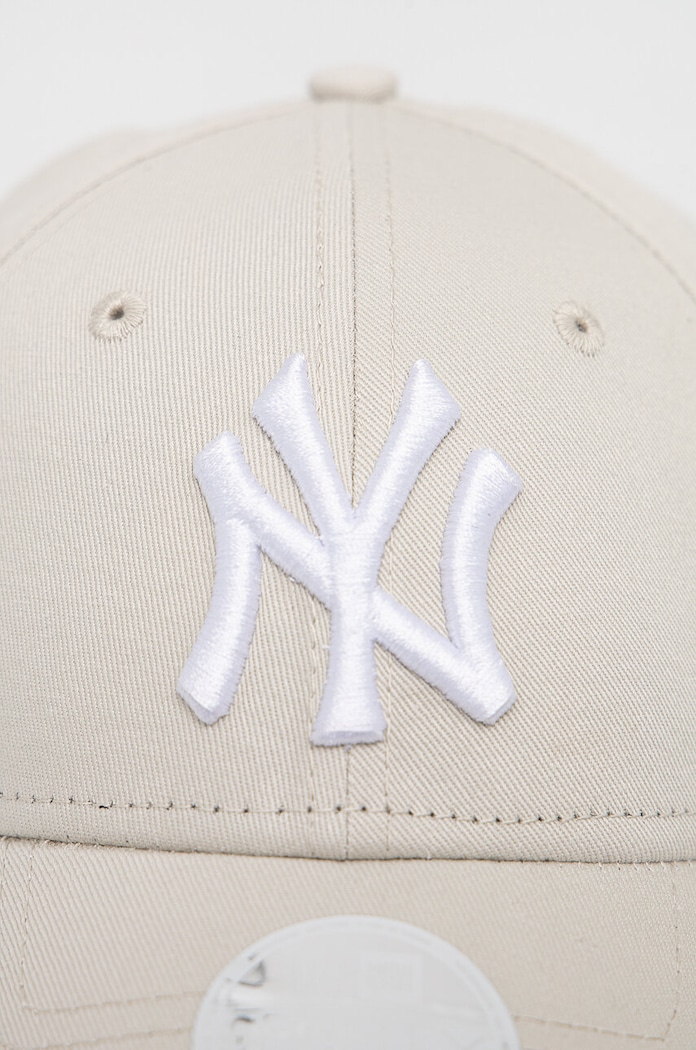 Bavlnená šiltovka New Era LEAGUE ESSENTIAL 9FORTY® 60292635.STNWHI béžová SS23