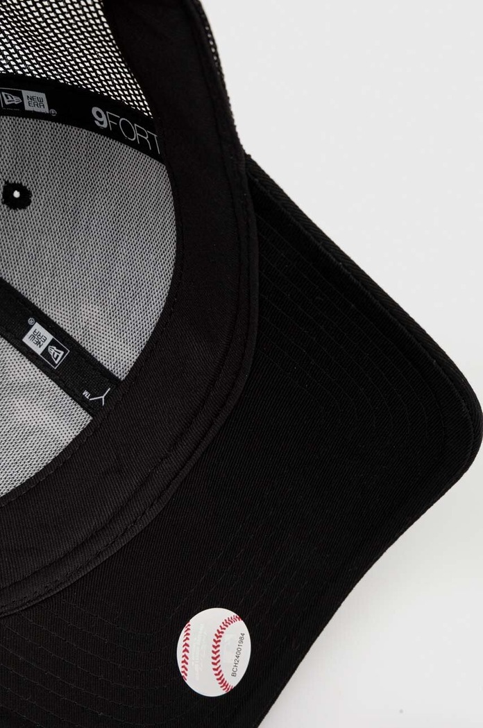 New Era kapa s šiltom HOMEFIELD 9FORTY® TRUCKER črna 60358155.BLKWHI