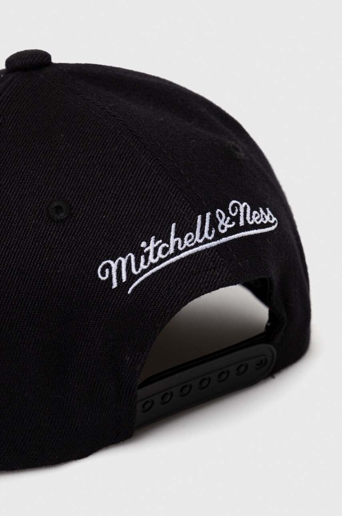 Kiegészítők Mitchell&Ness sapka gyapjúkeverékből San Antonio Spurs HHSS3257.SASYYPPPBLC fekete