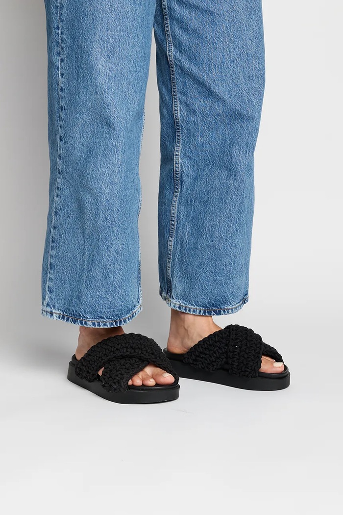 Inuikii Klapki Woven 70104.105.Black