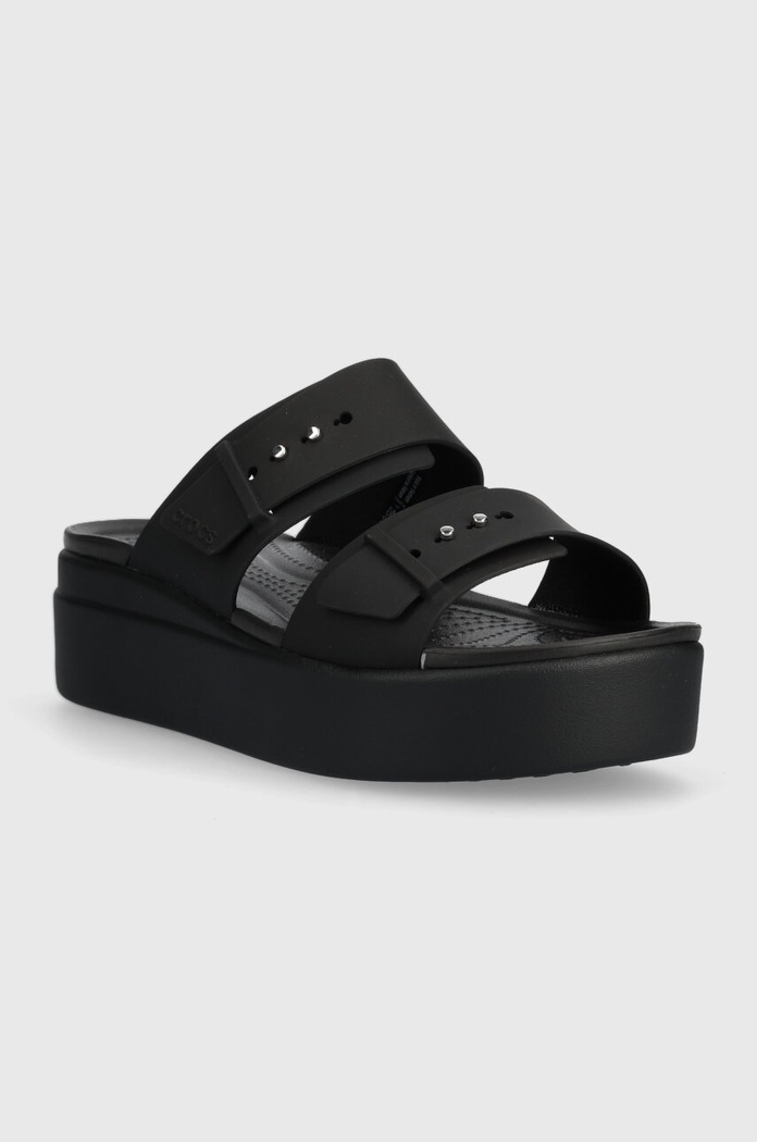 Crocs klapki Brooklyn Low Wedge Sandal 207431.001 czarny SS23
