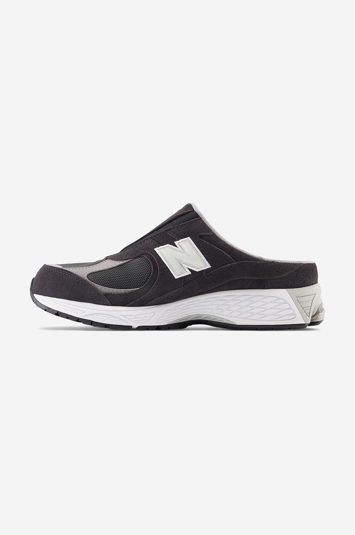New Balance sliders M2002RMC M2002RMC black SS23