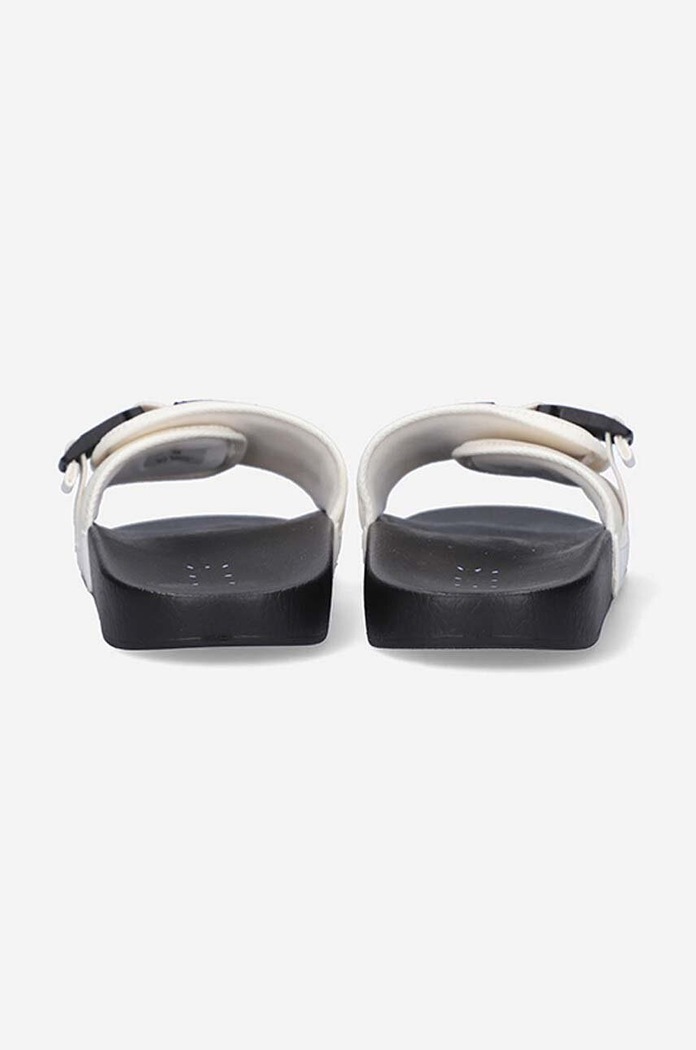 MCQ klapki Slide 667898R27699000