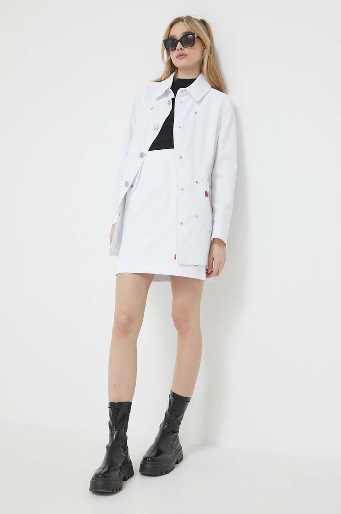 Love Moschino geaca W.J.224.01.T.464A alb SS23