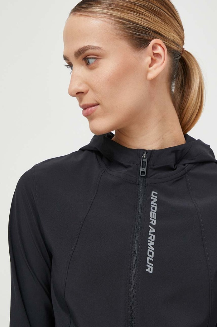 Běžecká bunda Under Armour OutRun the Storm černá 1377043