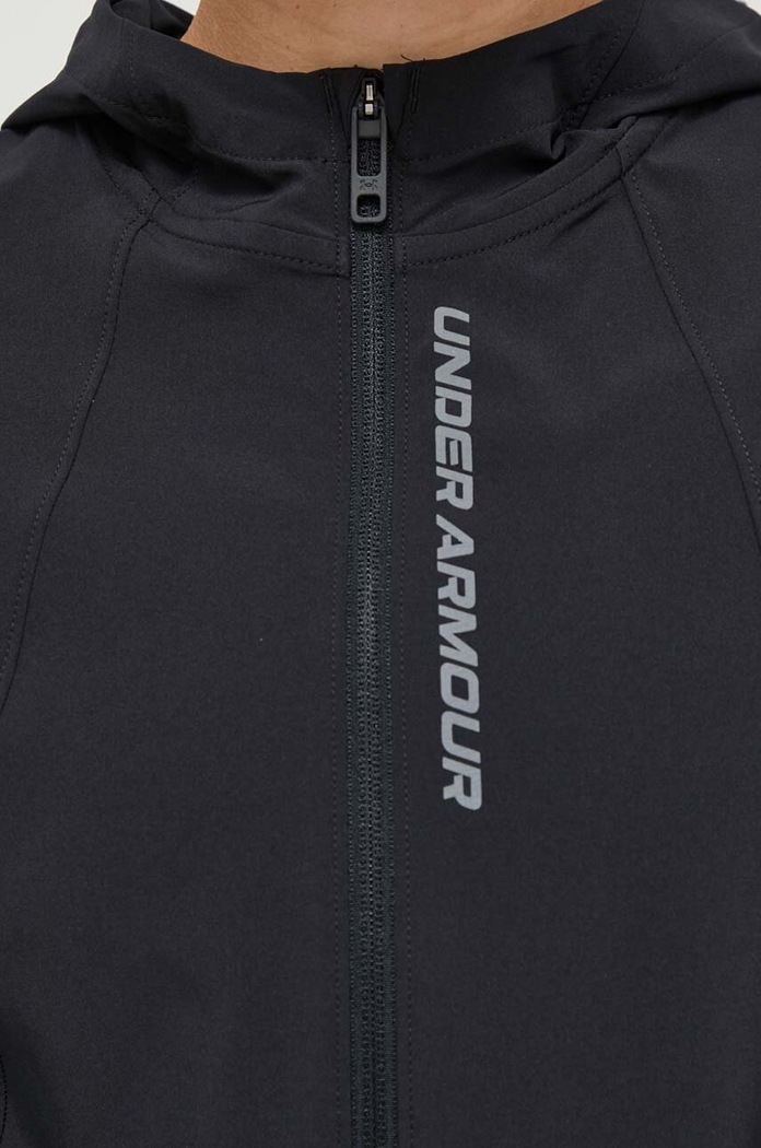 Běžecká bunda Under Armour OutRun the Storm 1377043 černá