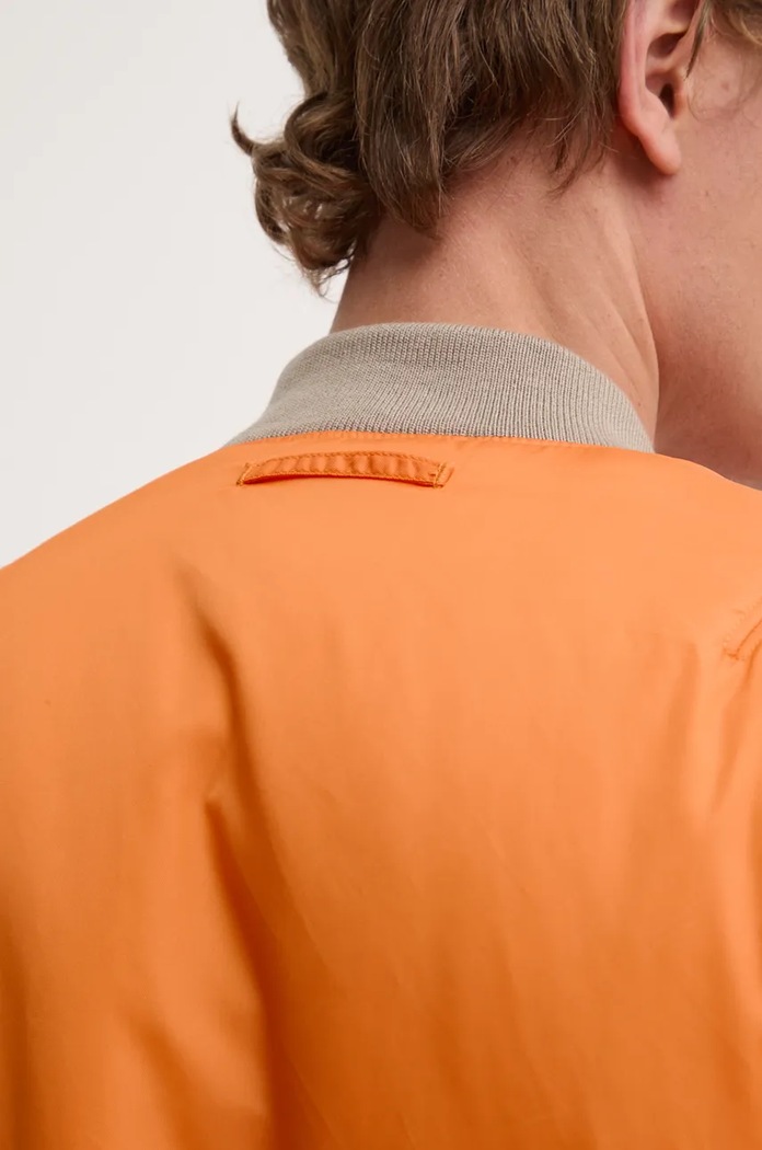 Bunda Alpha Industries 100101.